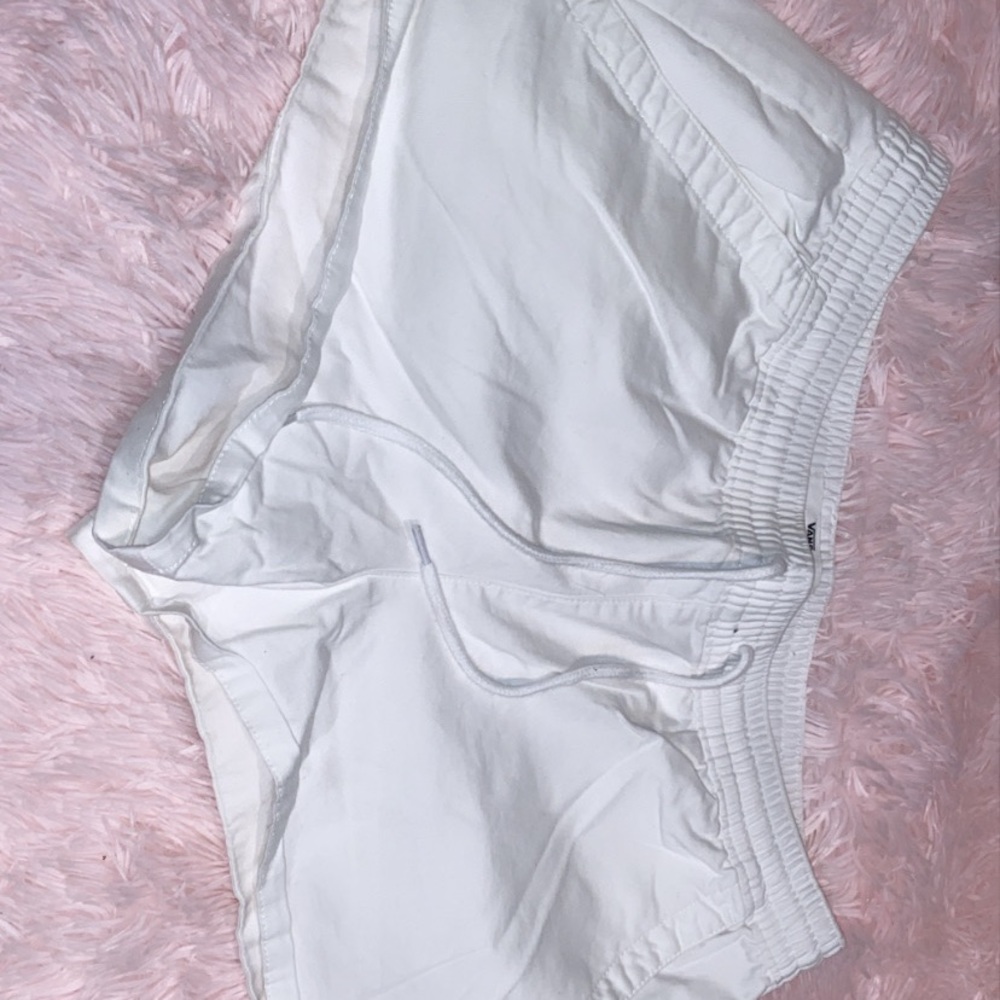 Van’s Women’s Cargo Shorts